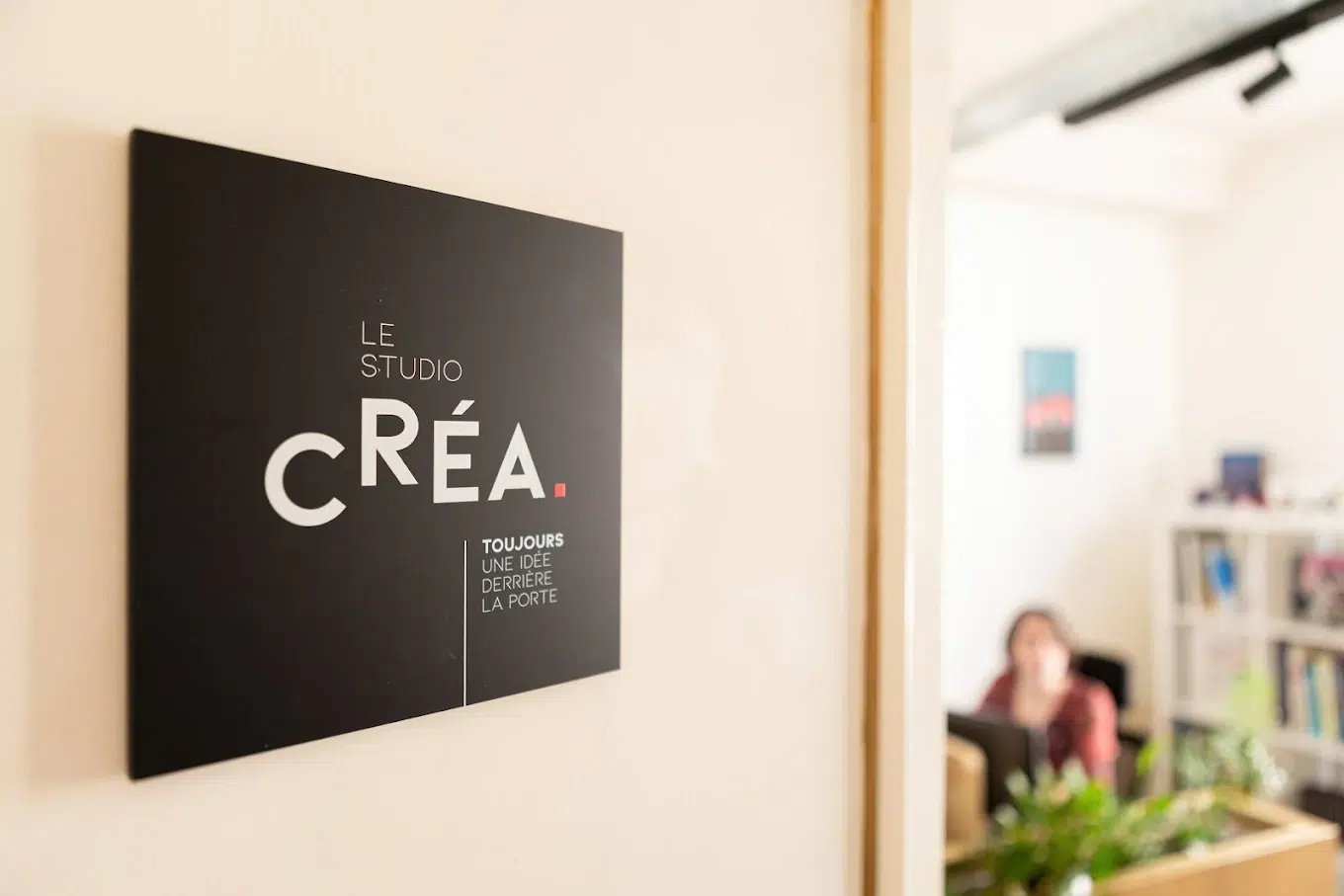 Signalétique du pôle créa du Studio Ikadia